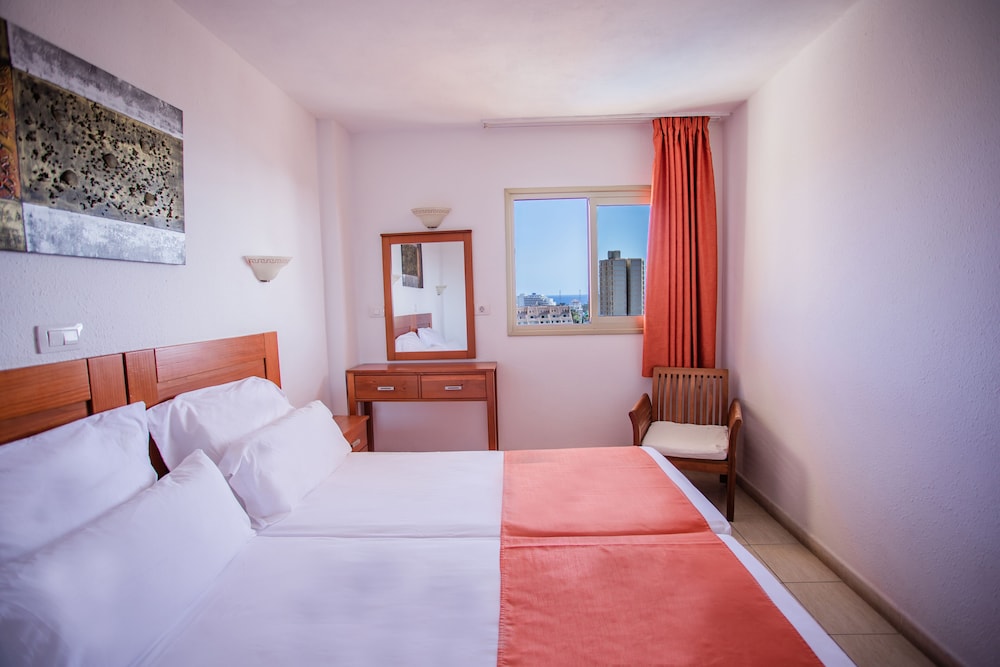 Premium Apartment, 1 Bedroom, Sea View (2 Adults and 1 Child)