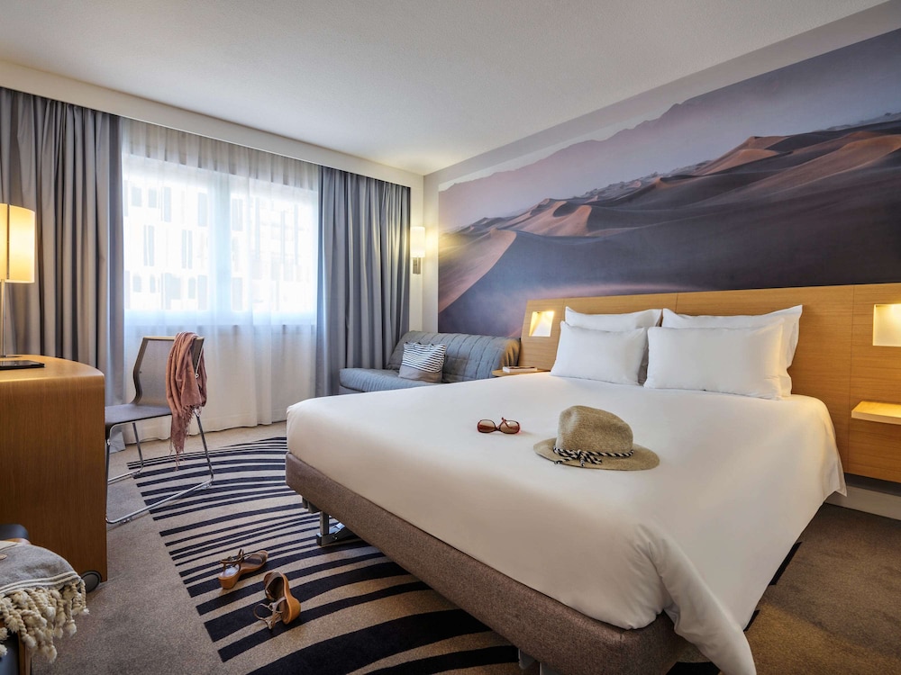 Executive Room, 1 Queen Bed with Sofa bed photo 1