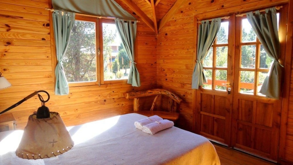 Family Cabin, 2 Bedrooms, Mountain View, Mountainside photo 3