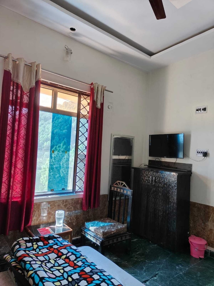 Deluxe Room - Photo 4