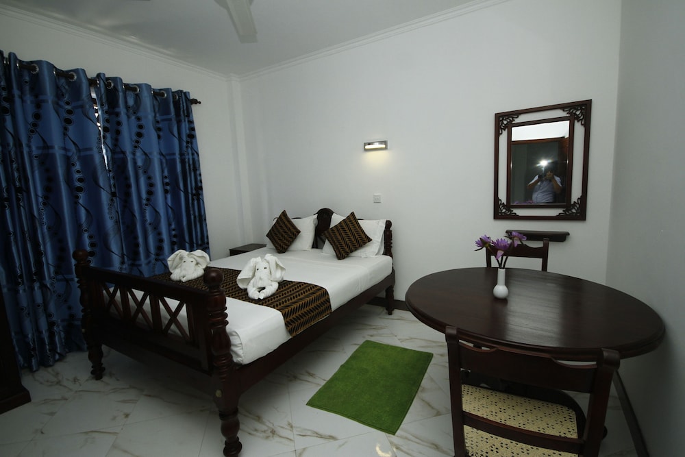 Standard Double Room, 1 Double Bed, Smoking photo 2