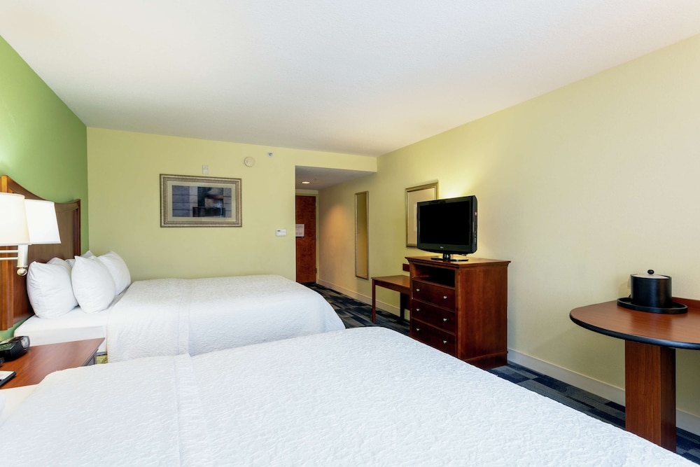 Room, 2 Queen Beds - Photo 2