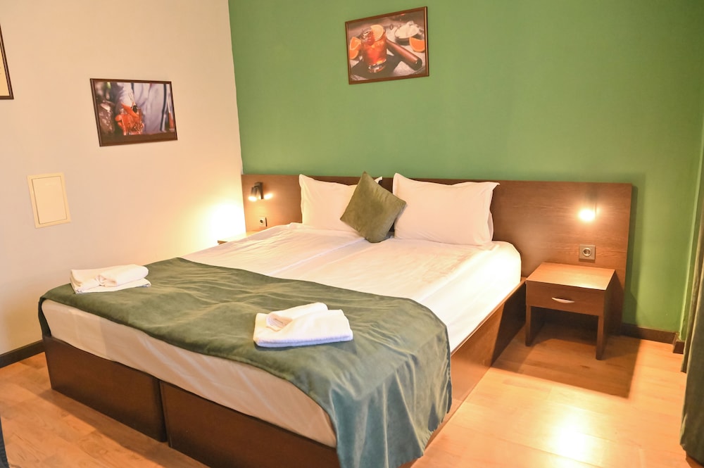 Deluxe Double or Twin Room, Balcony, Mountain View