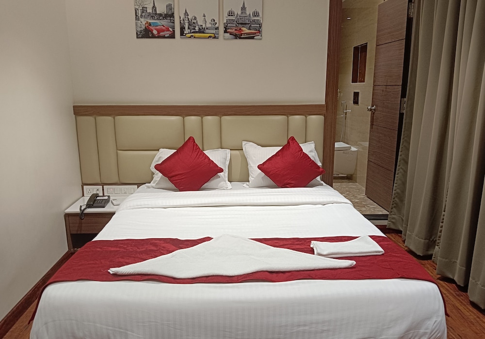 Deluxe Room - Photo 8