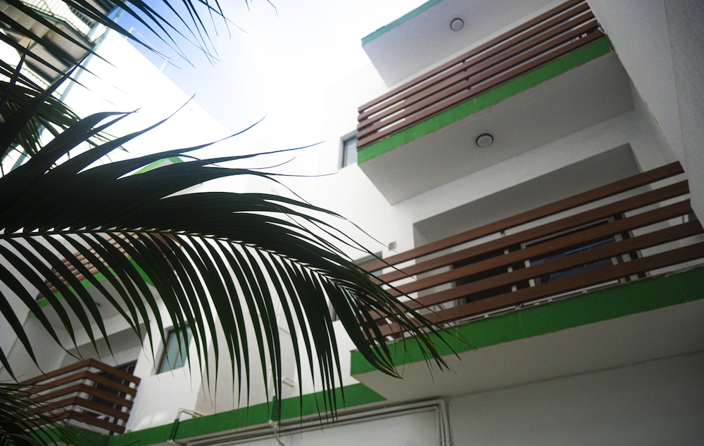 Standard Studio, Garden View, Ground Floor - Photo 13