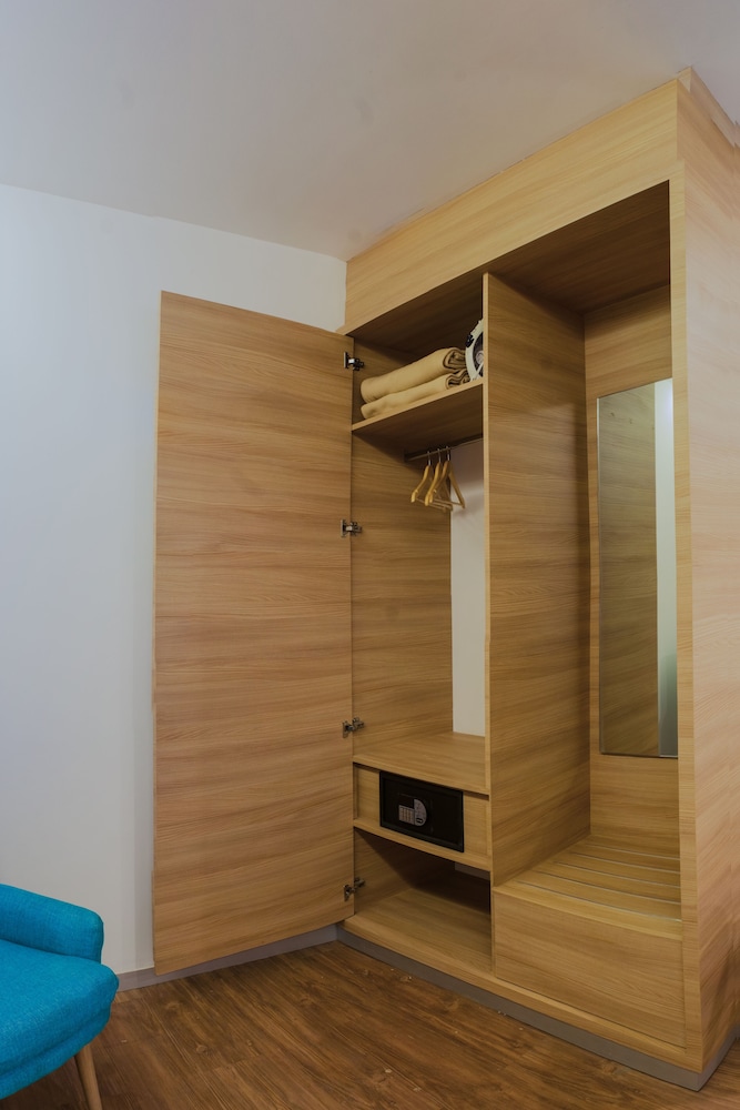 Standard Double Room - Photo 40