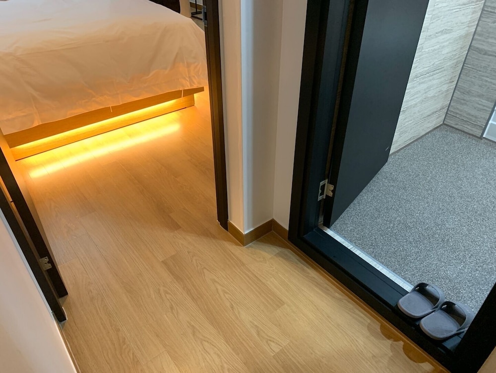 Standard Room - Photo 7