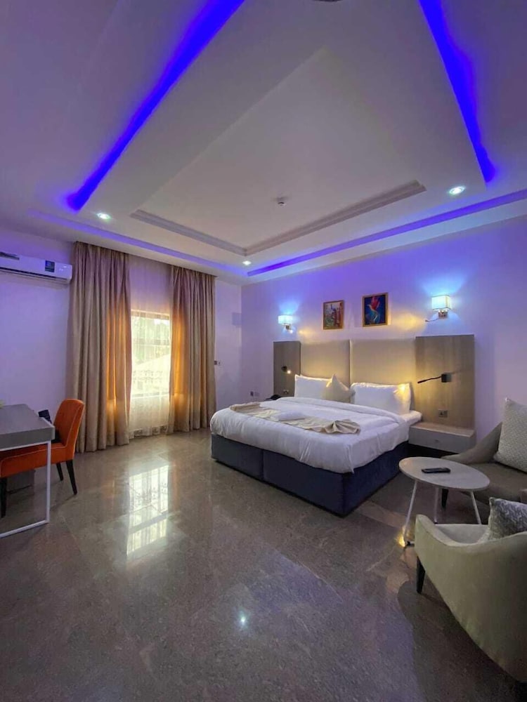 Deluxe Room, Balcony
