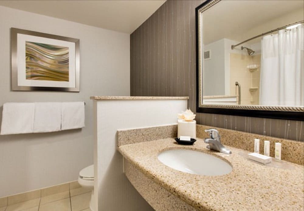 Room, Multiple Beds (Hearing Accessible) - Photo 6