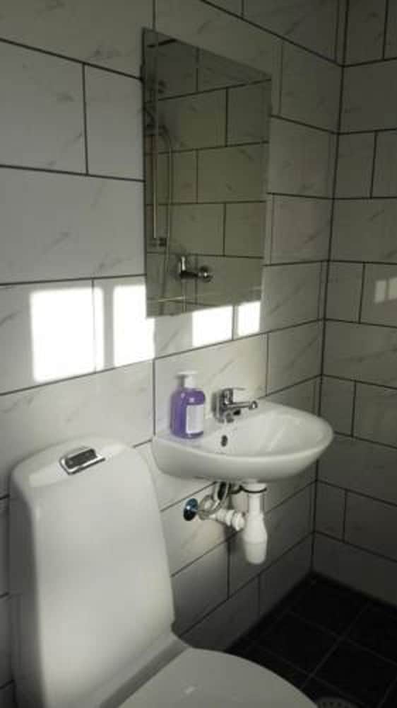 Family Cottage, Private Bathroom (6 People) photo 2