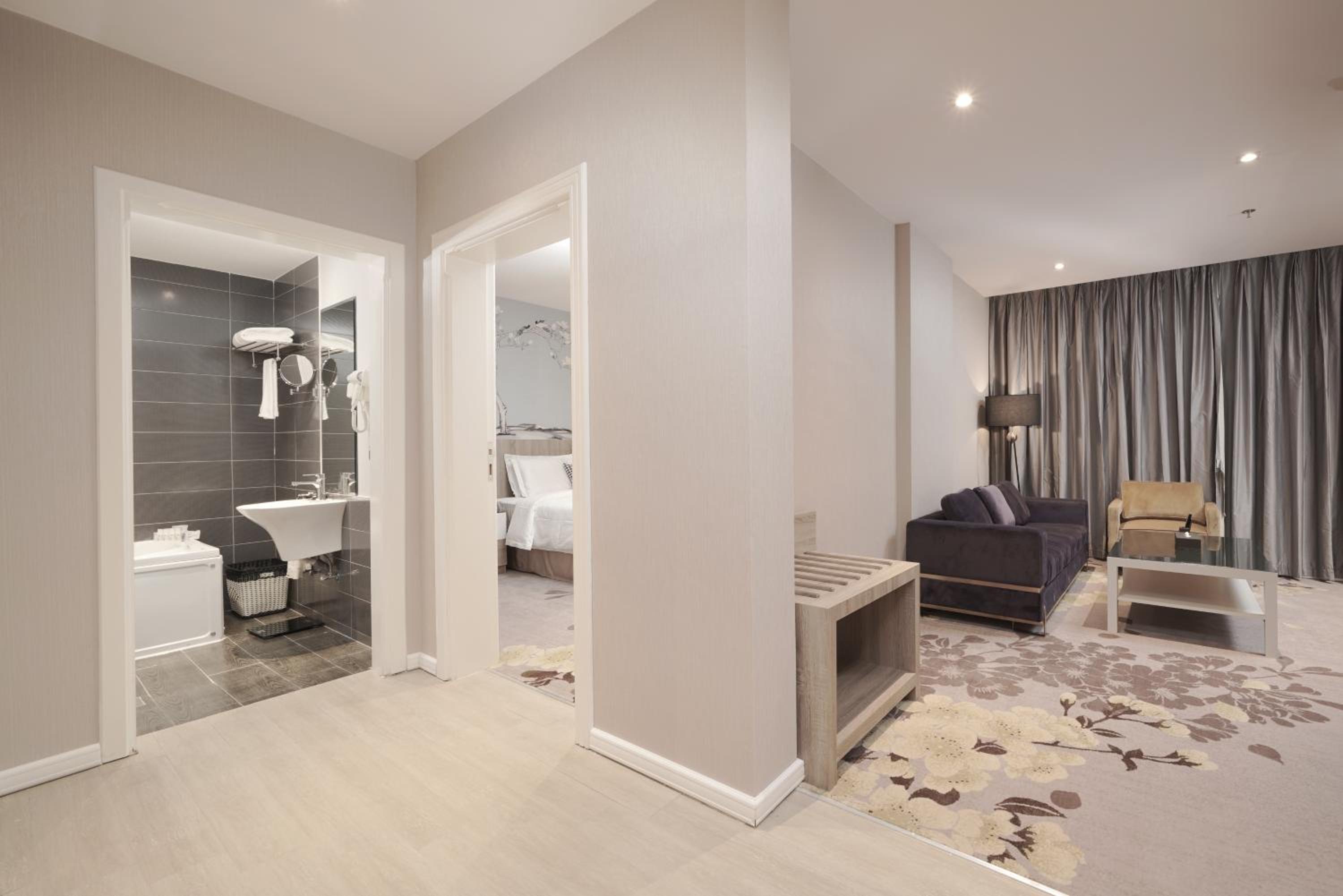 Large Twin Room