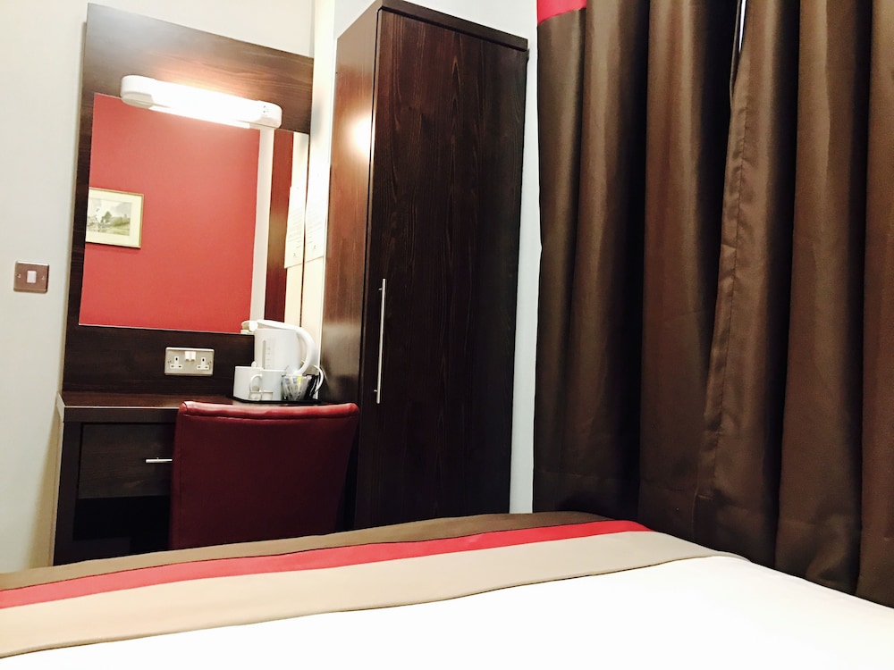 Double Room (Small) photo 2