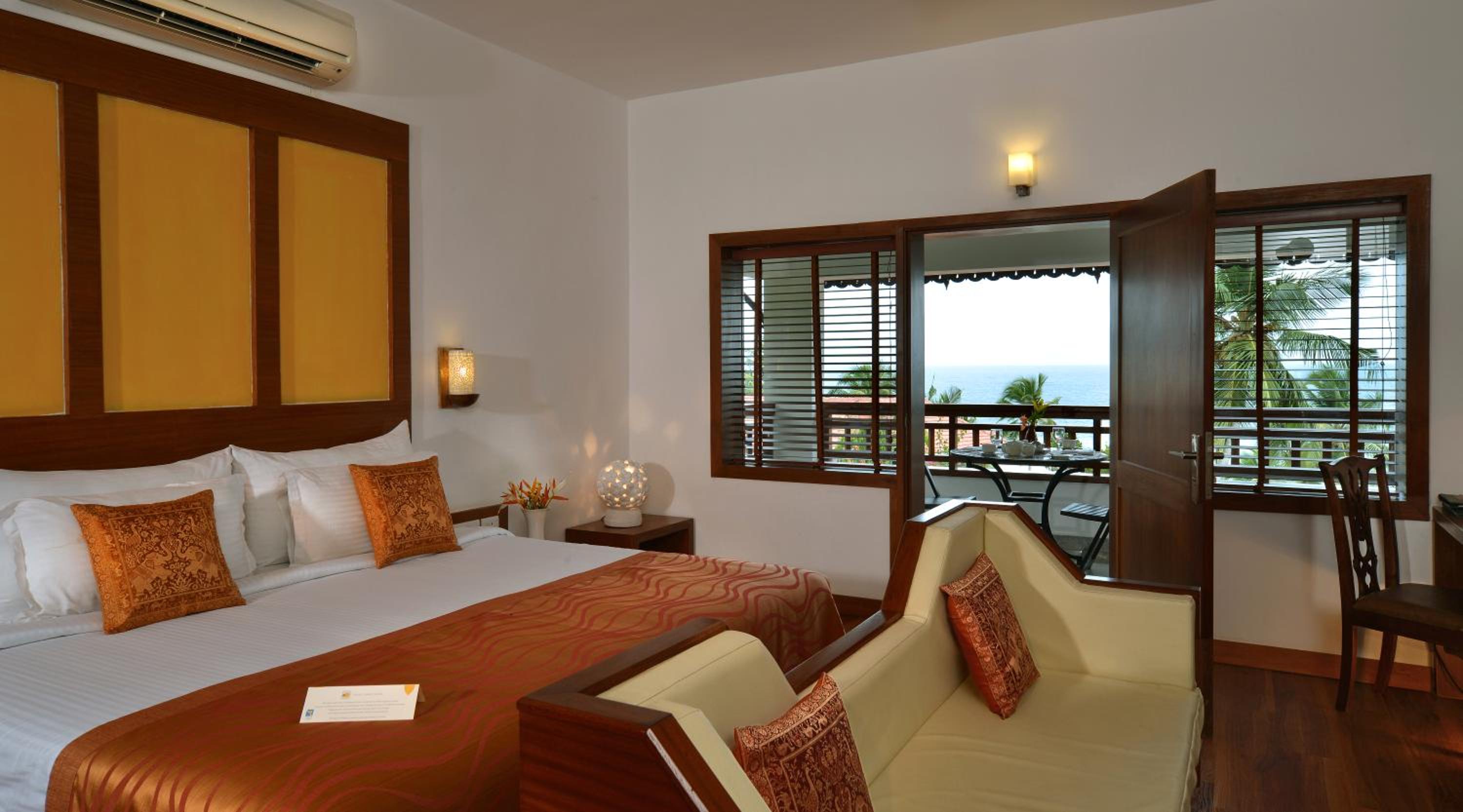 Deluxe Double Room with Balcony and Sea View - Photo 1