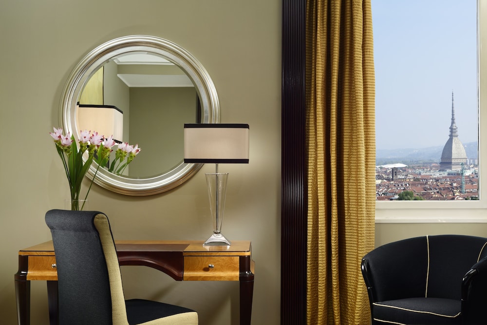 Deluxe Double Or Twin Room, City View - Photo 3
