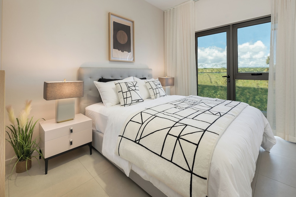 Luxury Apartment, Mountain View