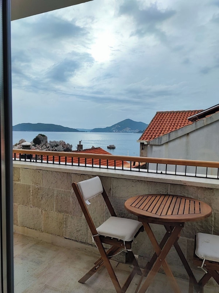Deluxe Studio, Balcony, Sea View