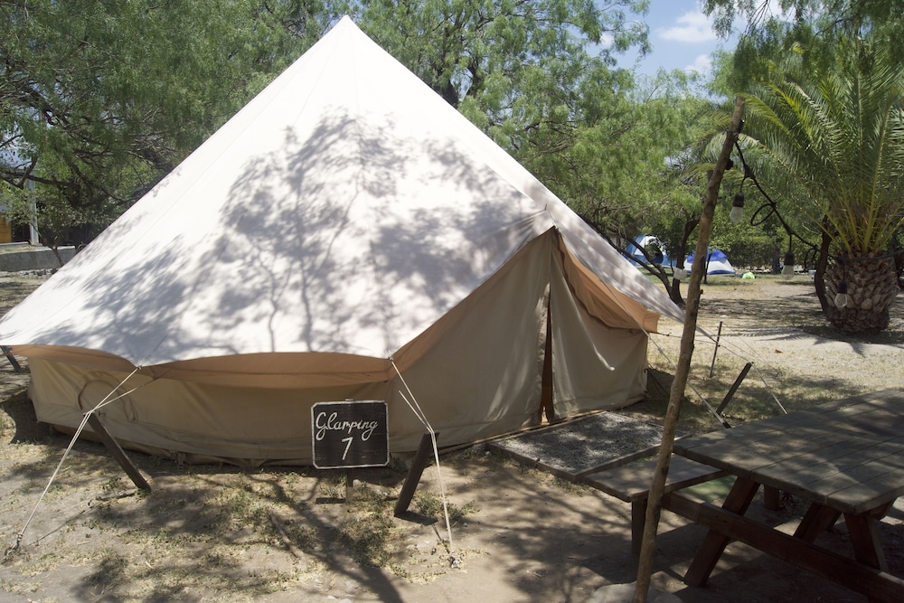 Luxury Tent, 1 King Bed, Mountain View photo 1