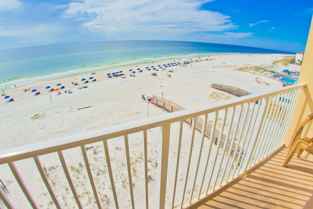 Room, 2 Queen Beds (Beachfront) photo 3