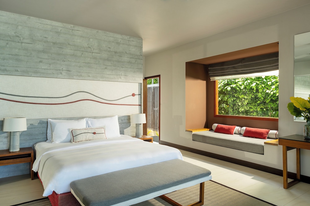 Beach Villa with Pool photo 3