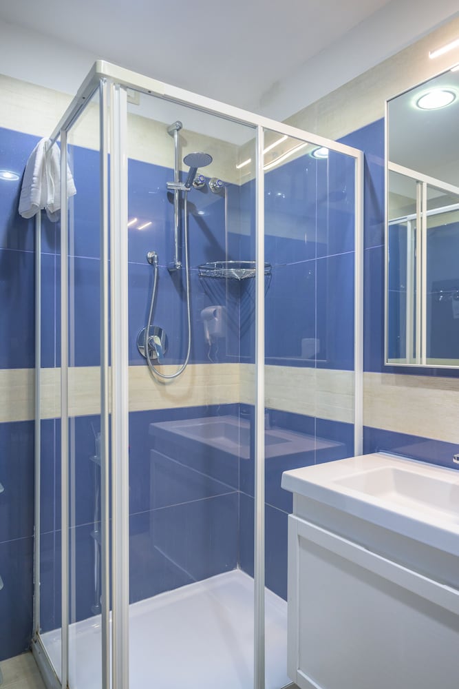 Double Room, Sea View - Photo 26