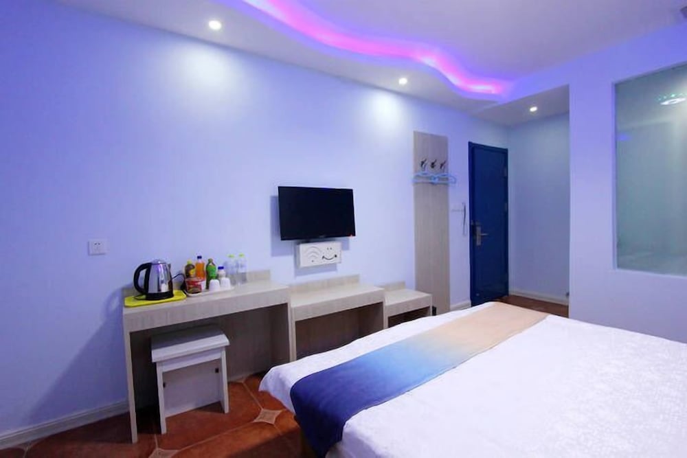 Design Double Room, Beach View photo 2