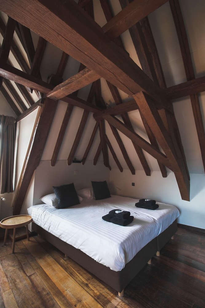 Deluxe Double or Twin Room - Photo 4