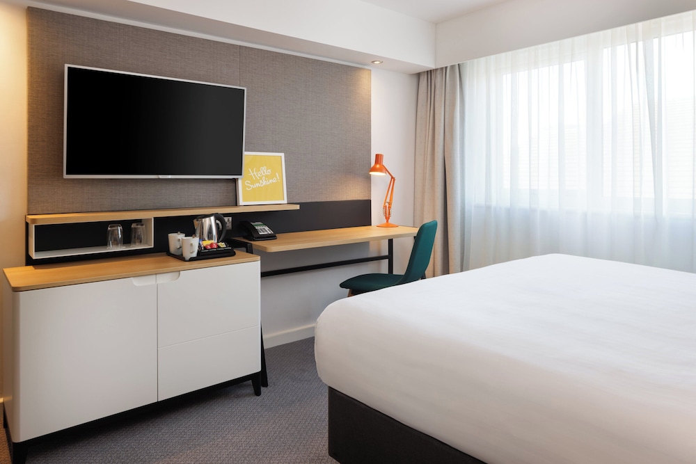 Standard Room, 1 Double Bed, Accessible - Photo 5