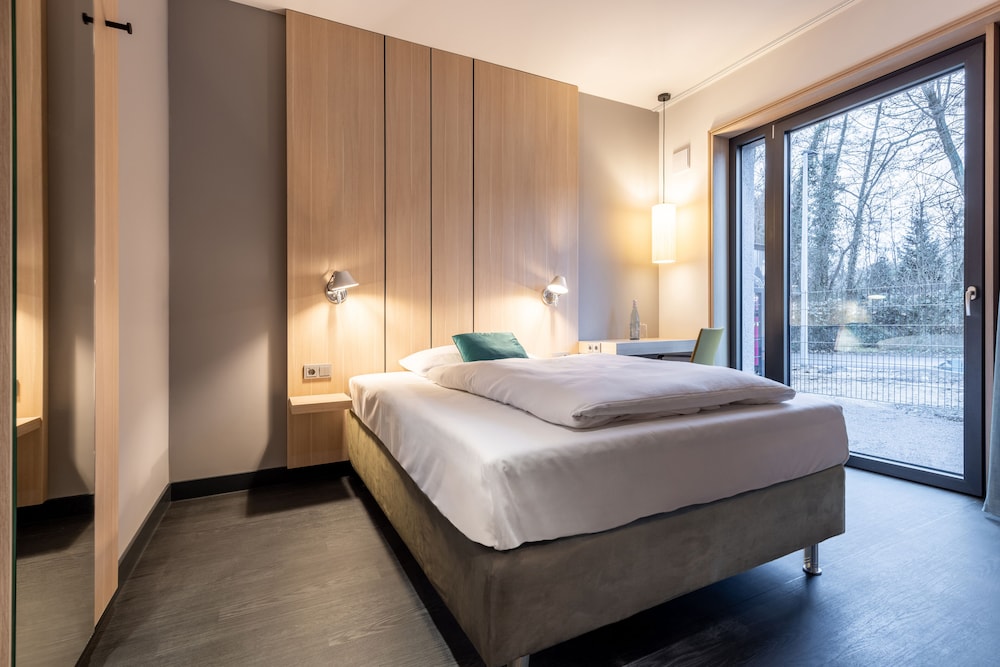 Superior Room (French Bed) photo 1