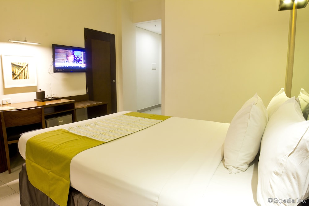 Room, 1 Queen Bed, Accessible, Non Smoking, photo 6
