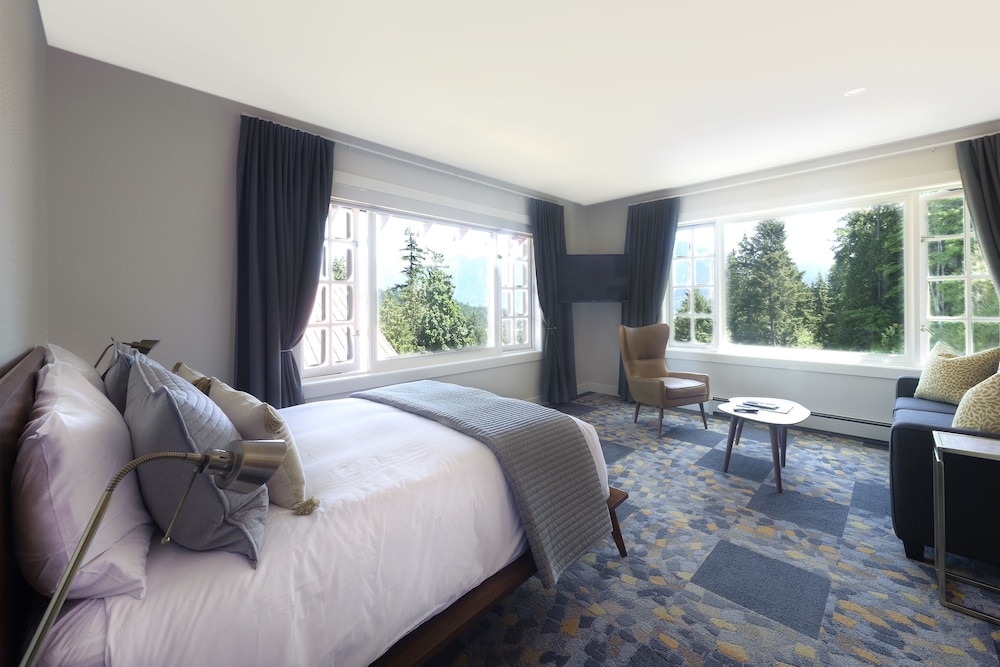 Deluxe Room, 1 King Bed With Sofa Bed, Non Smoking, Ocean View (Cape Suite)