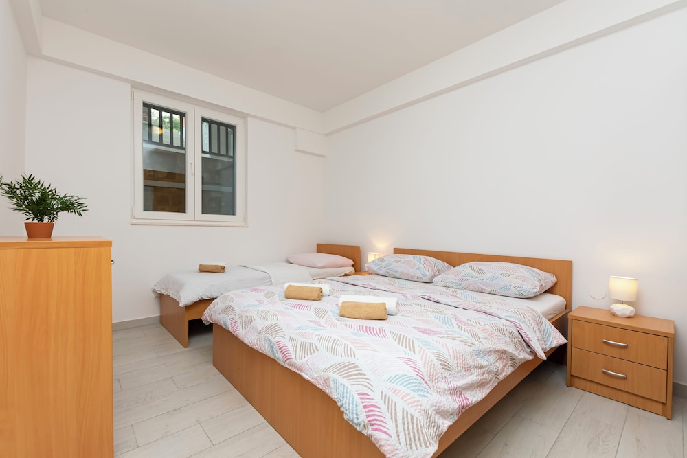 Apartment (A7) photo 2