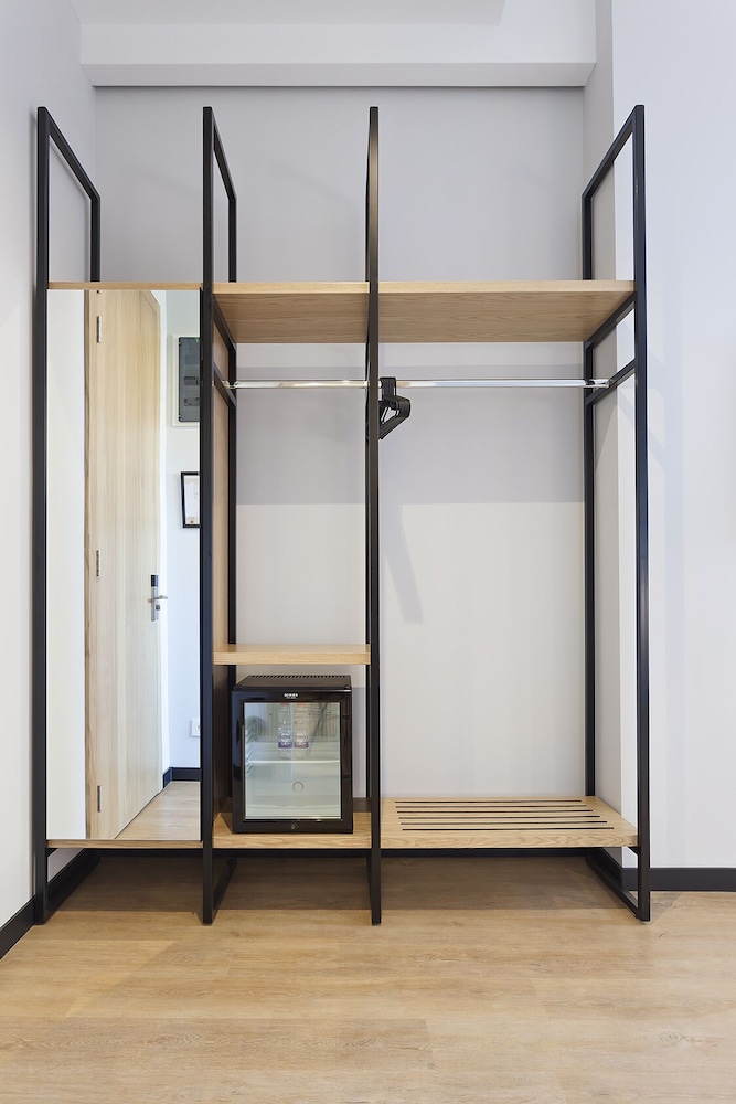 Superior Double or Twin Room - Photo 9