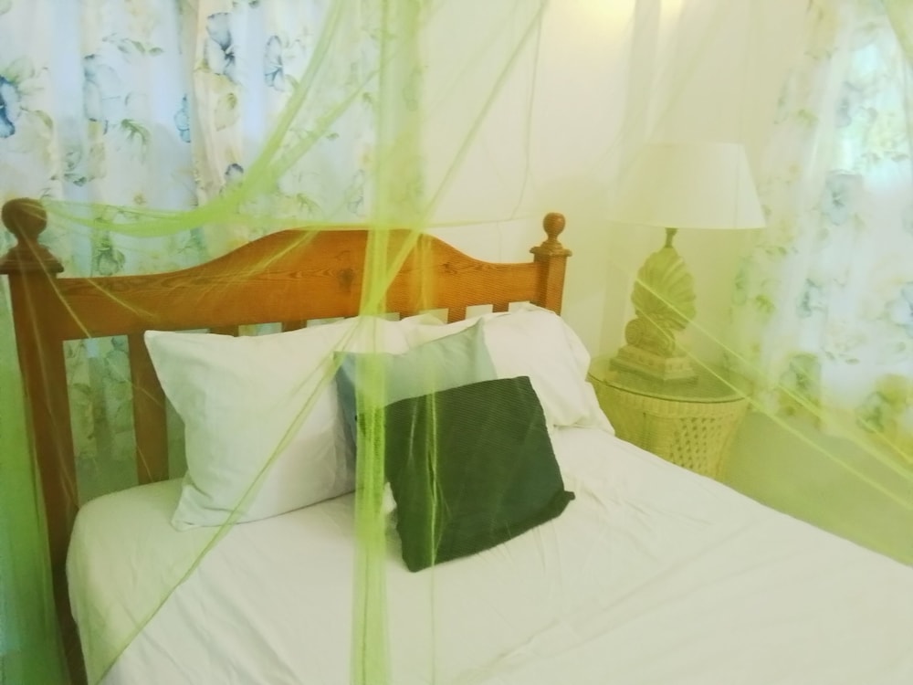 Family Apartment, 1 Bedroom, Kitchenette, Mountain View photo 1