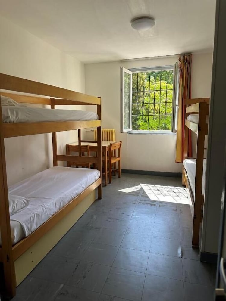 Quadruple Room - Photo 1