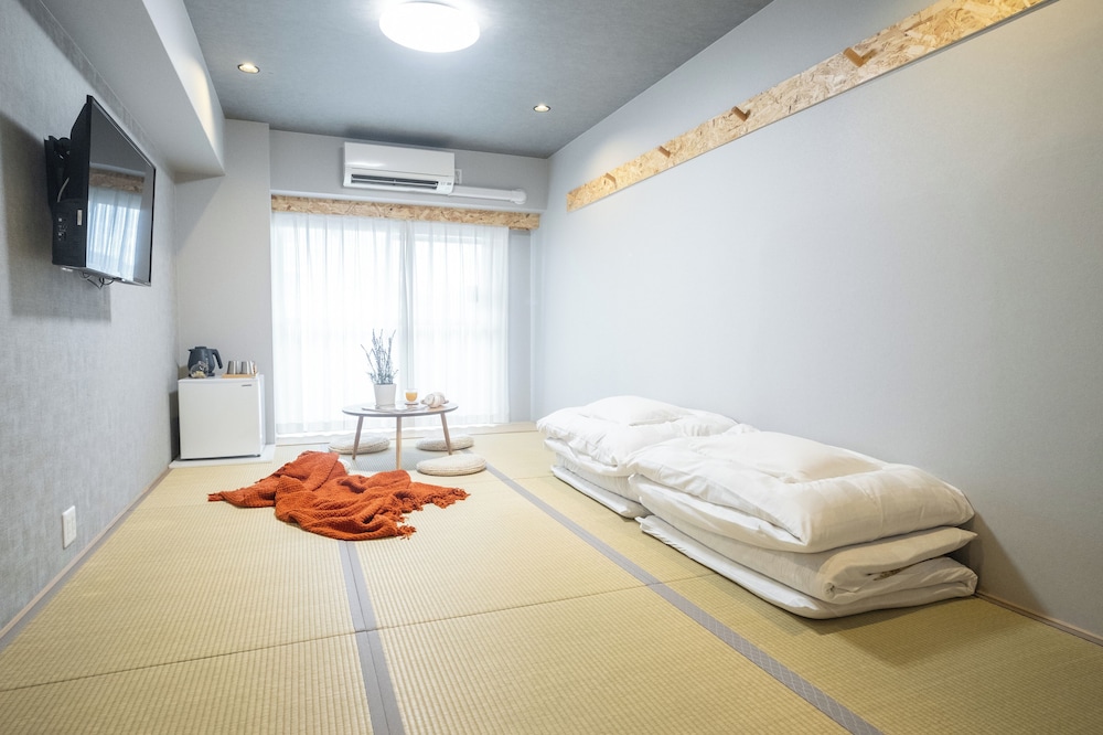 Essential tatami Large Room up to 4 futon beds (Non-smoking) - Photo 7