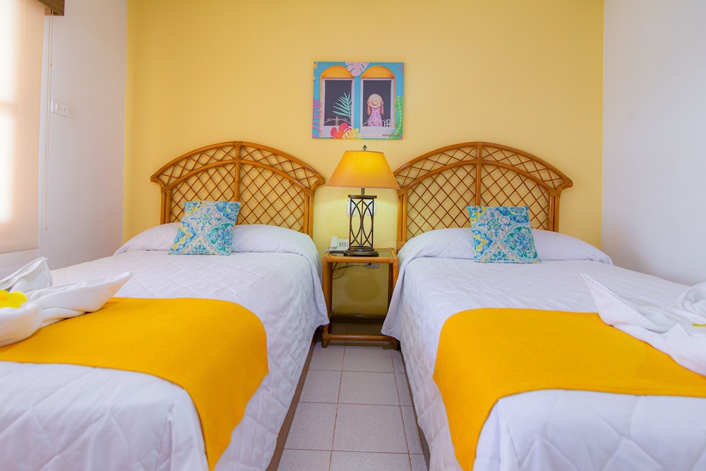 Standard Double Room, 2 Twin Beds photo 3