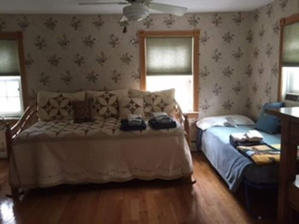 Standard Apartment, Ensuite (Loom Room with balcony) photo 1