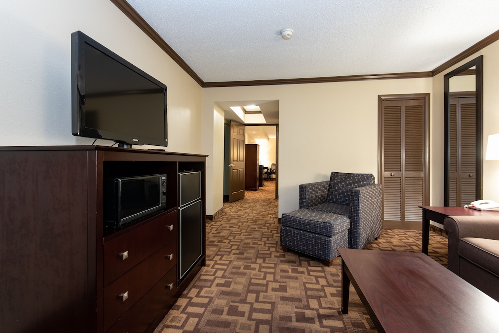 Suite, Multiple Beds, Accessible, Non Smoking photo 3