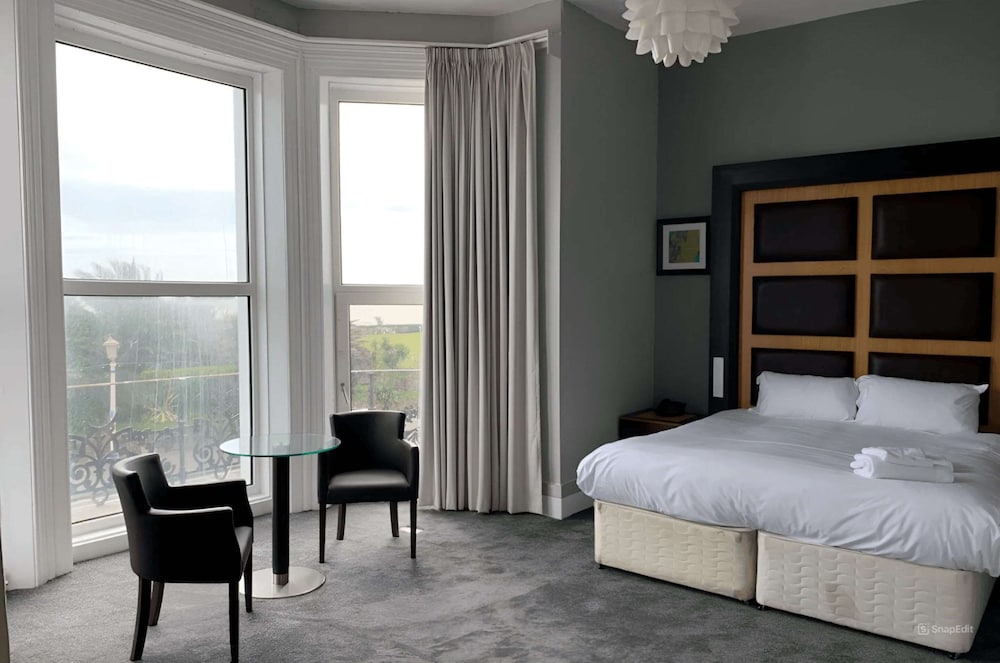 Suite, Multiple Beds, Non Smoking, Sea View