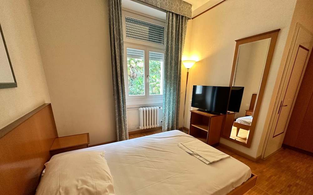 Classic Single Room