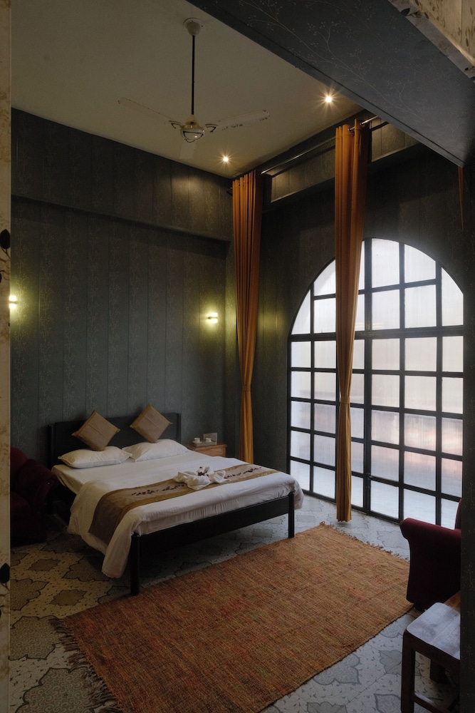 Premium Suite