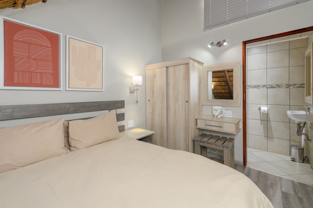 Two Bedroom Apartments with Patio photo 1