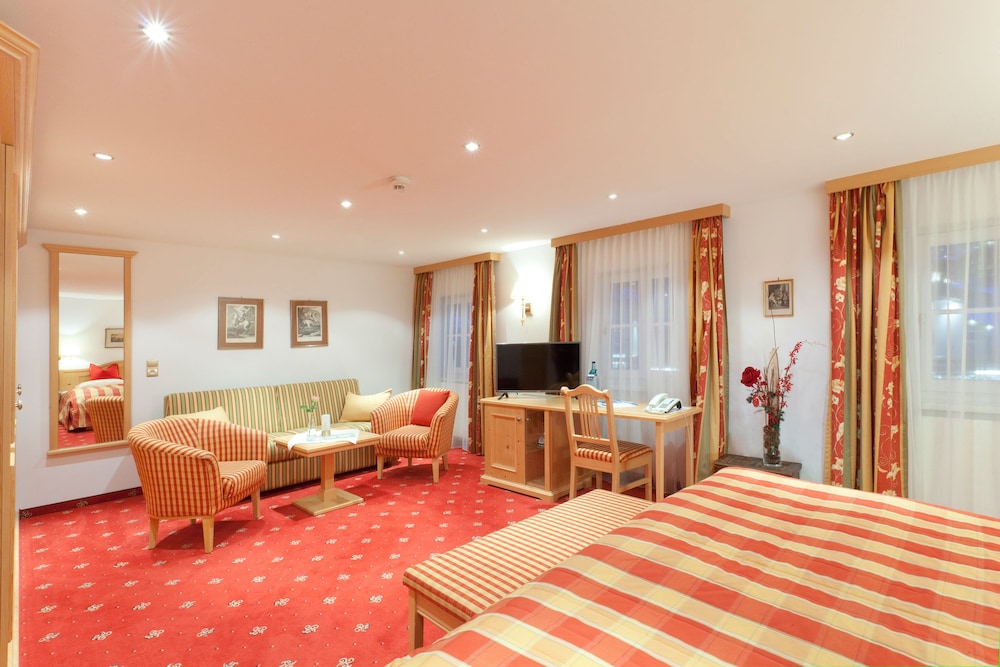 Deluxe Double Room photo 2