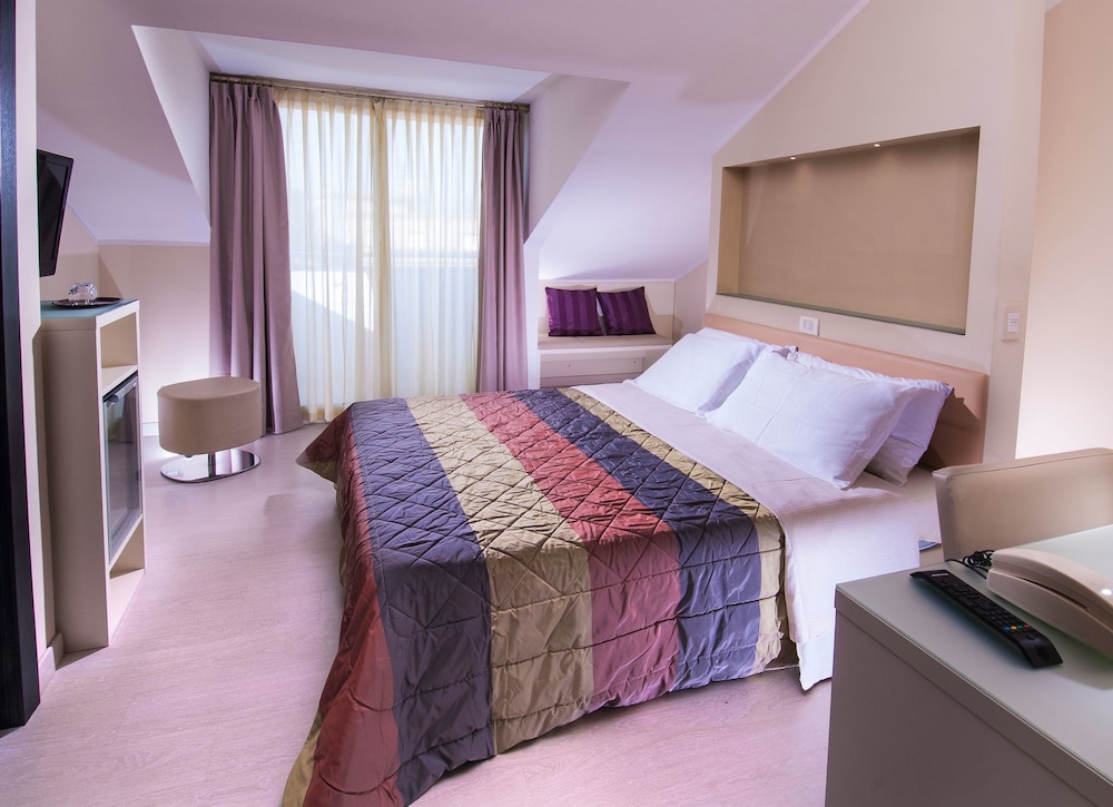 Superior Double or Twin Room photo 1