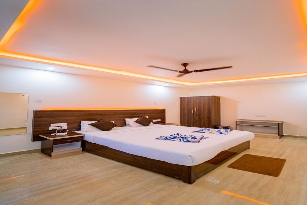 Executive Room - Photo 5