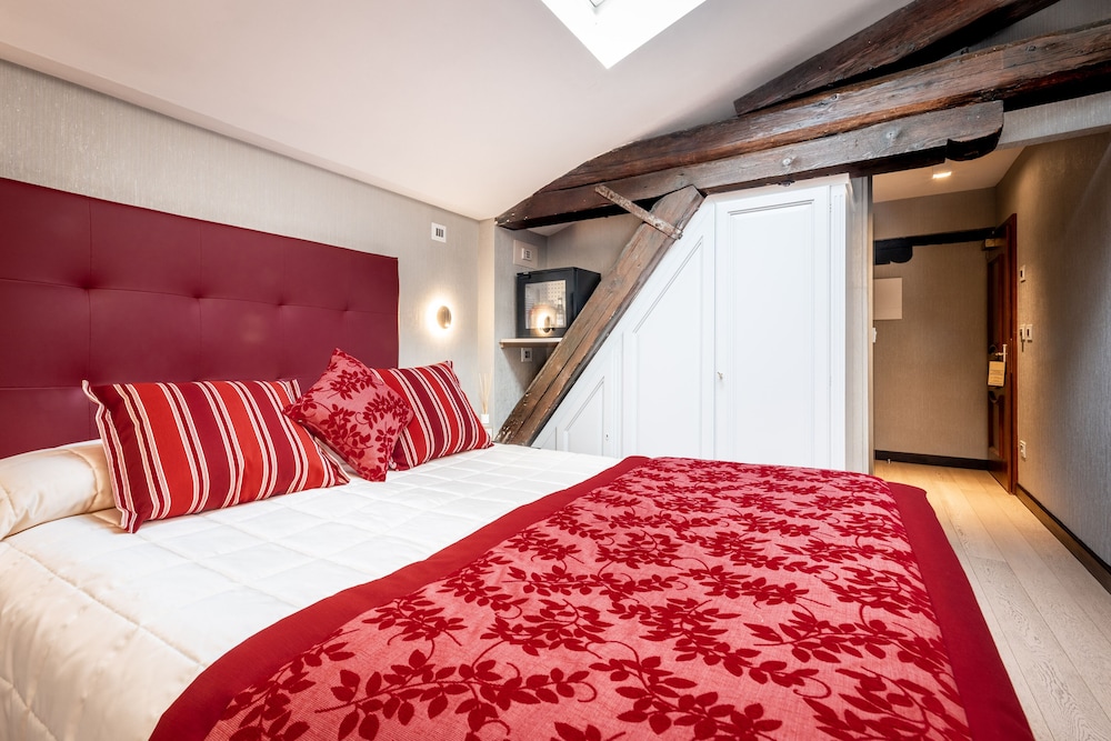 Double Loft Room - Photo 2