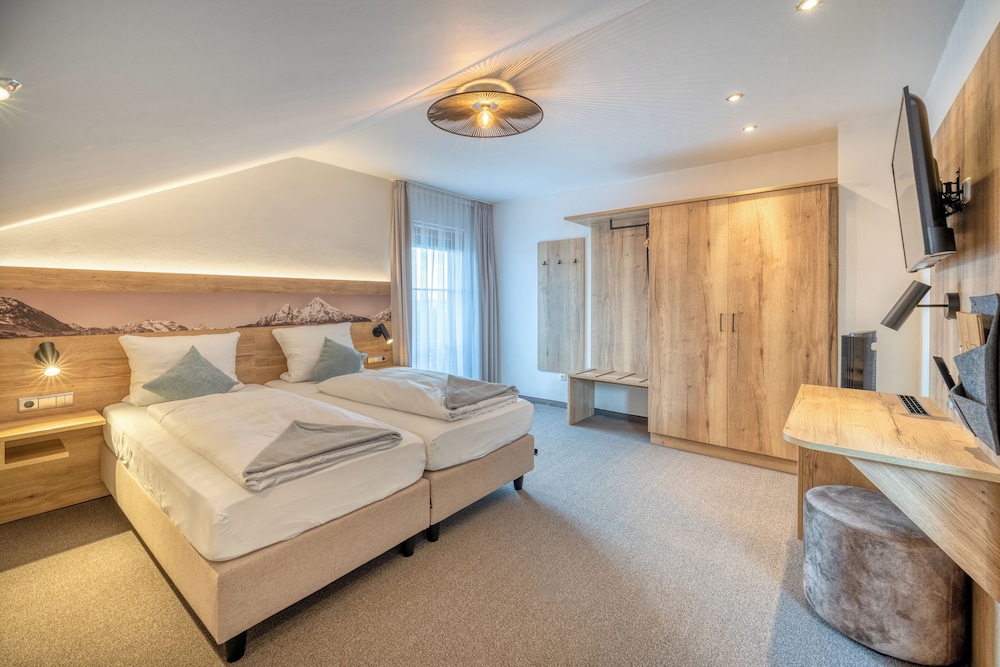 Grand Double Room photo 1