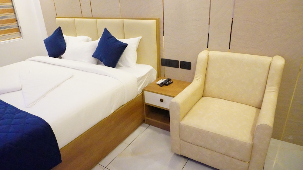 Family Double or Twin Room, Balcony photo 3