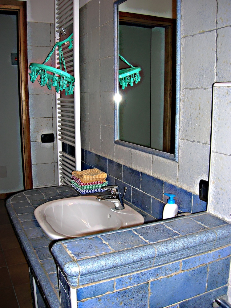 Quadruple Room, Shared Bathroom (Camera 4) photo 3