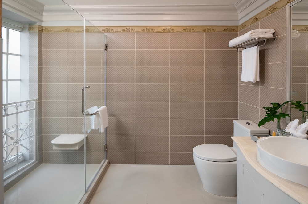 Executive Twin Room, Corner photo 2